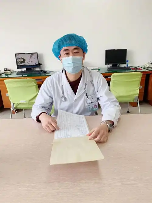 医路有情神经内科刘文华副主任为患者垫付医疗费用