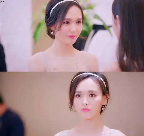再看克拉恋人才发现迪丽热巴虽然美,却不如唐嫣耐看