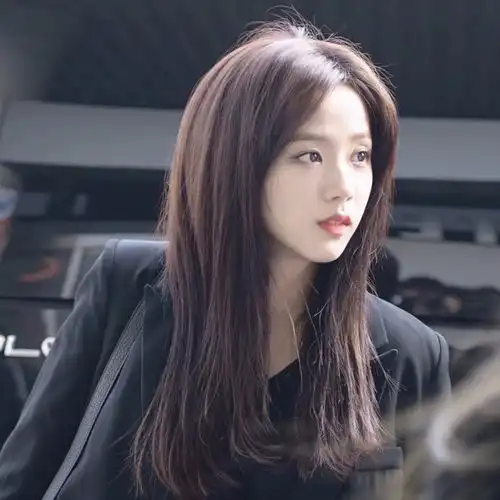 blackpinkjisoo绝美头像手机是你的,内存是智秀的