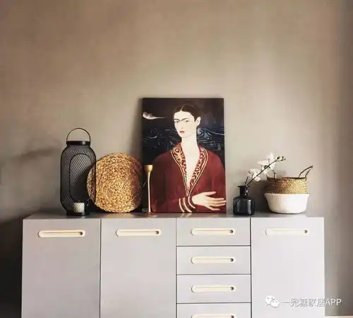 人人都爱弗里达出轨出柜出车祸,她依旧是全球1000万人心中的女神