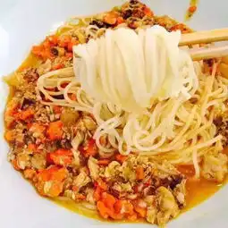 用9只阳澄湖蟹的蟹黄蟹膏蟹肉做面浇头,魔都最奢侈面条诞生