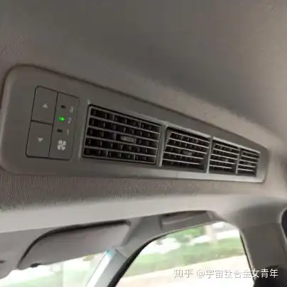 年轻人开五菱宏光plus合适吗