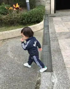 梁静茹家萌娃成小帅哥