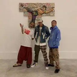 爱豆穿什么鞋冠希展示高端球迷该有的样子