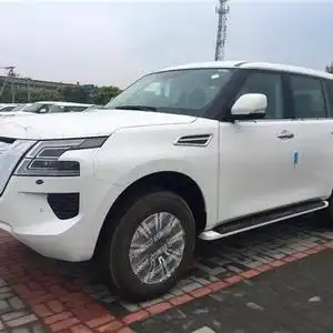 2020款日产尼桑途乐y62中东版秋季新价格
