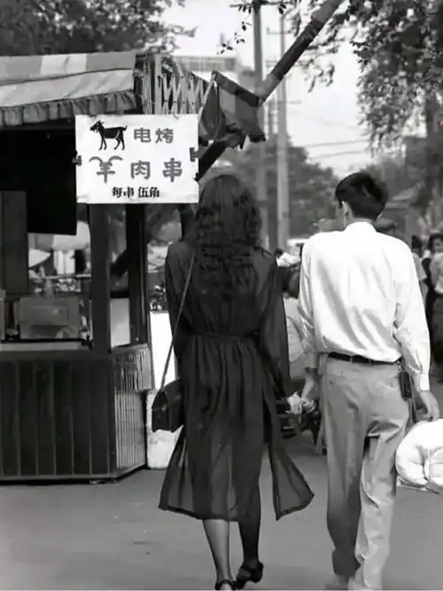 90年代成都往事,我的童年,我抓不住的家人三明治