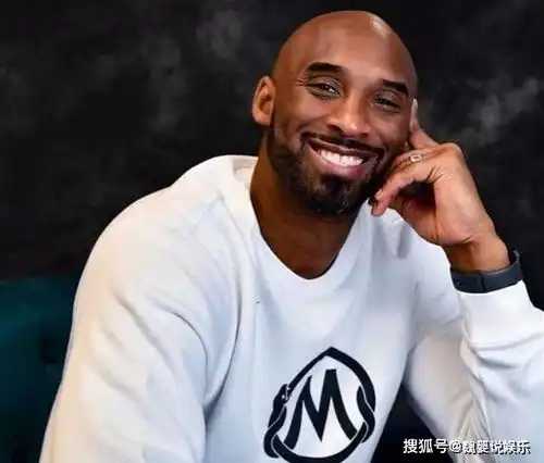科比爱妻痴心又坚强,发文晒照心痛到无以言表,瓦妮莎以独特的方式送别至亲