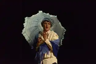 一生清高的陈道明,只为老舍笔下的人物低下头