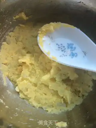 奶香蛋黄土豆泥的做法宝宝辅食奶香蛋黄土豆泥奶香蛋黄土豆泥怎么做八八幺的菜谱