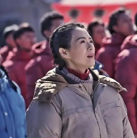 攀登者角色结局惨烈,杨光被截肢,李国梁牺牲,成龙角色突兀