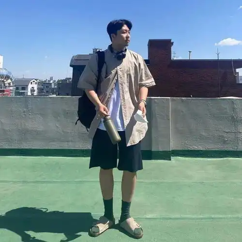 拖鞋成潮圈夏天最火单品看看这些狠货都怎么搭