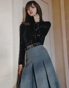 智秀这身打歌服太美了抹胸长裙又a又攻,高开叉设计有点小性感
