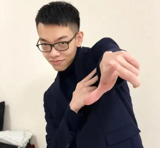 ig夺冠之后,青蛙成第一个为之尴尬的主播,网友劝其放弃