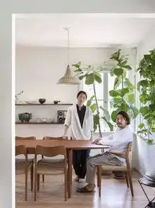 这些迷人的小众设计师品牌,主打亚麻一见倾心