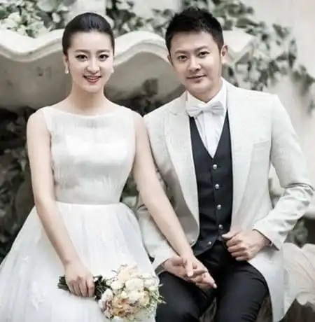 印小天遭骗婚李晨被骂得最惨,也就杨紫张歆艺敢叫板插刀教