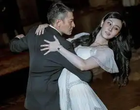 小能人嘉毅