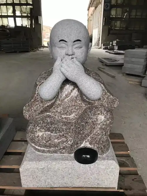 禅意石雕小沙弥多图欣赏
