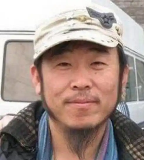 2012年,高昌昊拍戏时因毛驴受惊,连人带车翻入山沟,40天后离世