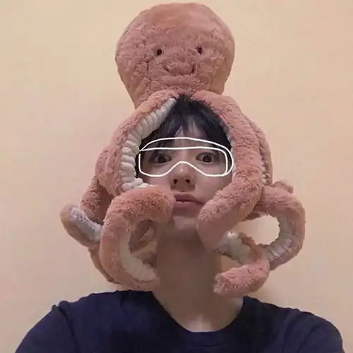 羞答答的章鱼妹子