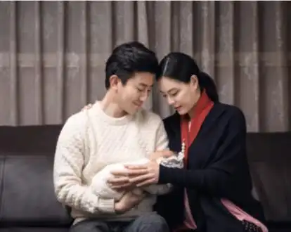 她是中国女子跳水皇后,退役后成功转型身居要职,老公却是普通人