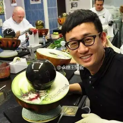 他做的中国风蛋糕获国际金奖,这大概是蛋糕颜值的巅峰了吧...