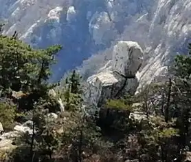 蒙山名峰之九威武绝妙英雄山