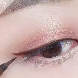 美妆眼妆是妆容的灵魂,可你知道怎么把眼妆画得美而特别吗