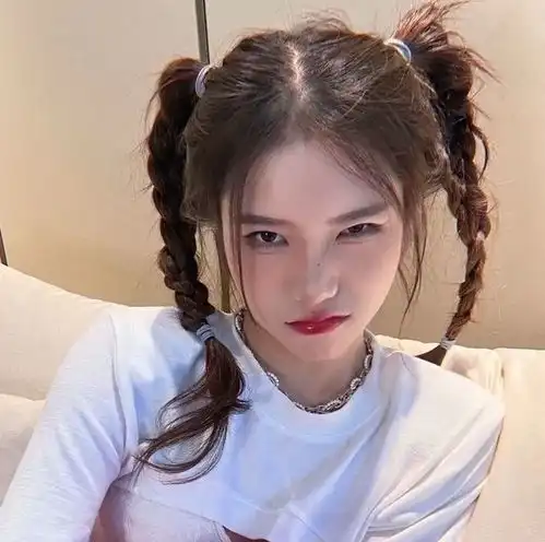 辣妹头像快点保存起来吧