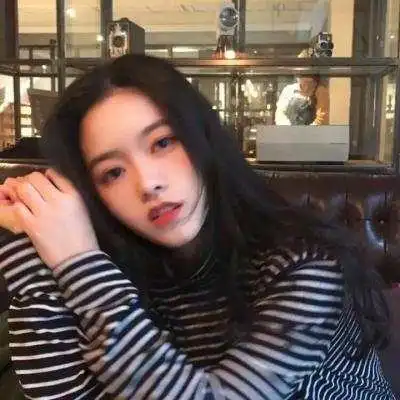 十七岁的那年吻过他的脸就以为和他能永远
