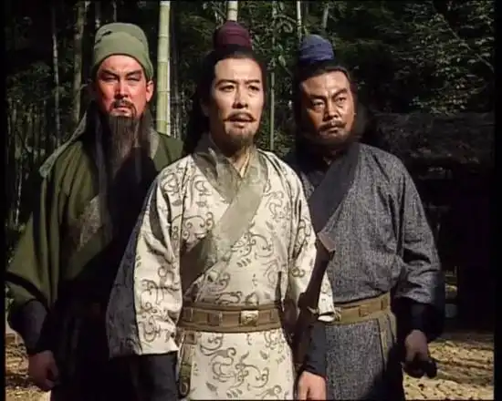 臭咸鱼曹操的艺术形象怎么会变成大汉忠臣