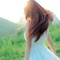 唯美女生上半身微信头像图片大全