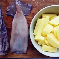 香辣鱿鱼烤土豆泥