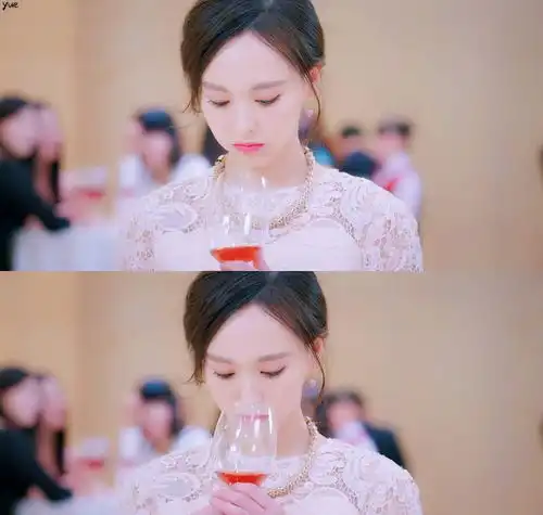 再看克拉恋人才发现迪丽热巴虽然美,却不如唐嫣耐看