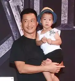 硬汉带娃解密吴京吴所谓父子日常