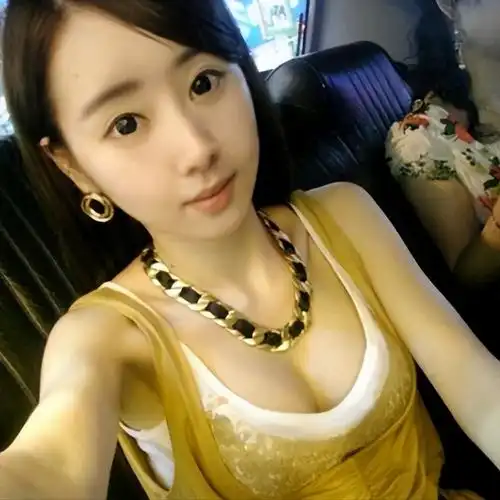 第一代网红鼻祖网红程琳40岁了,晒最新视频佛回到了18岁