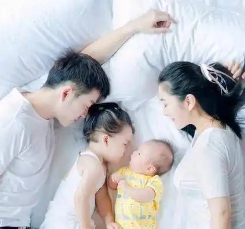 王栎鑫出轨张佳宁吴雅婷晒图正面回应没出轨没爆料没实锤