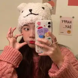 时髦小姐姐的自拍,到底藏着多少套路
