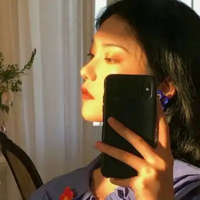 精选女头对镜自拍那些让你崩溃女生头像我要个性网