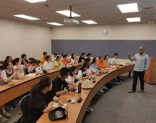 大学生因名字走红,姓秦名字只有一笔,很多人都以为是一