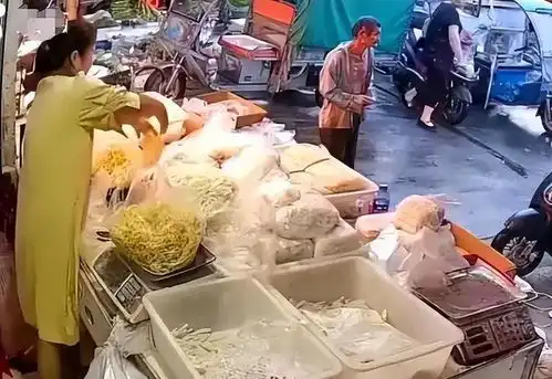 浙江老人手绘纸币买面9年,离世后面店老板大哭再也等不到你了