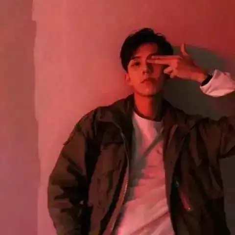 头像我不怕你的女人缘好,就怕你来者不拒