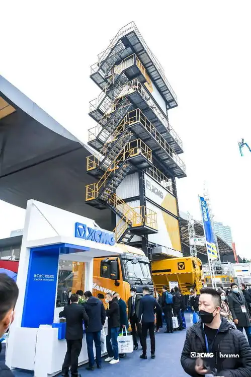 轰动行业徐工5系列成套道路机械在上海宝马展荣耀发布