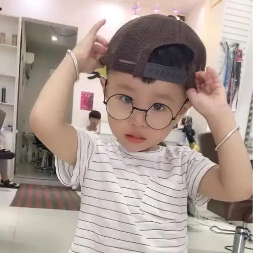 搞笑gif趣图姐姐,你怎么了你被木乃伊化了
