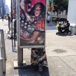荒诞的iphone街头摄影