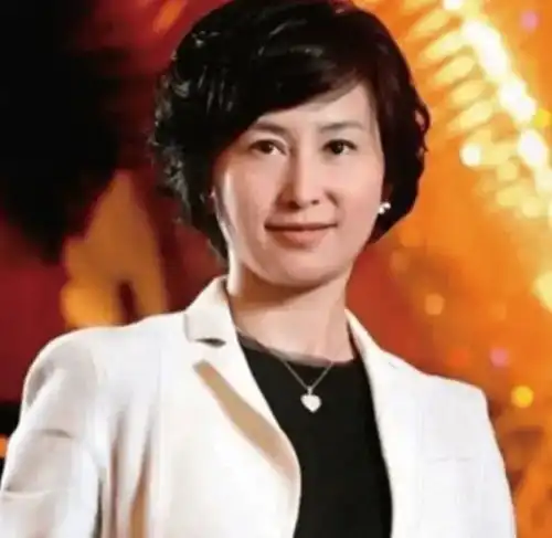 何超琼为父亲放弃挚爱陈百强,61岁无子女,她的选择让人心酸