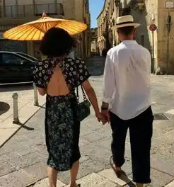 金星意大利婚礼现场曝光新娘复古婚纱超养眼打扮像皇室公主