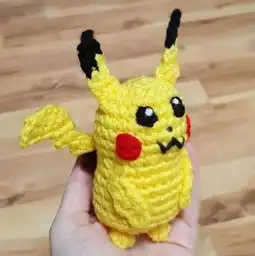 神奇妈妈编织出毛线宝贝球,pokemon都跑来现实世界啦