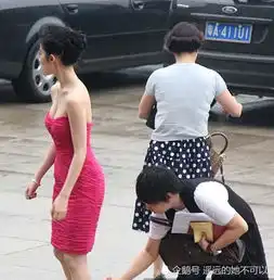 刘亦菲穿着红色抹胸礼服,网友略显风尘味