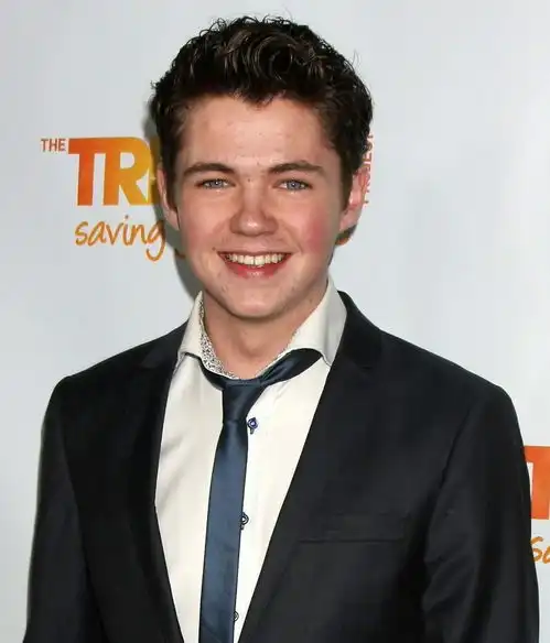 达米安麦克金蒂damianmcginty图片