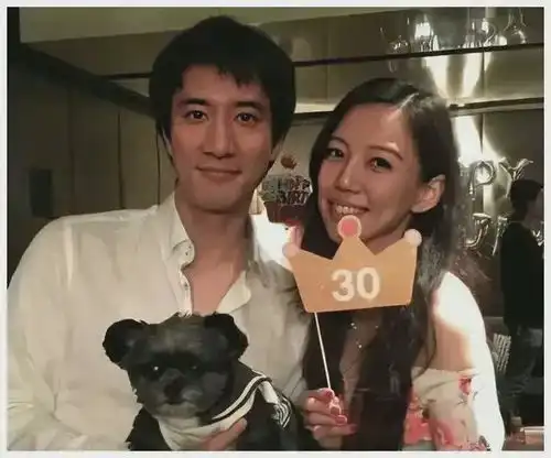 李靓蕾再次发文驳斥爱财之说若非三个孩子,很难活着走到今天